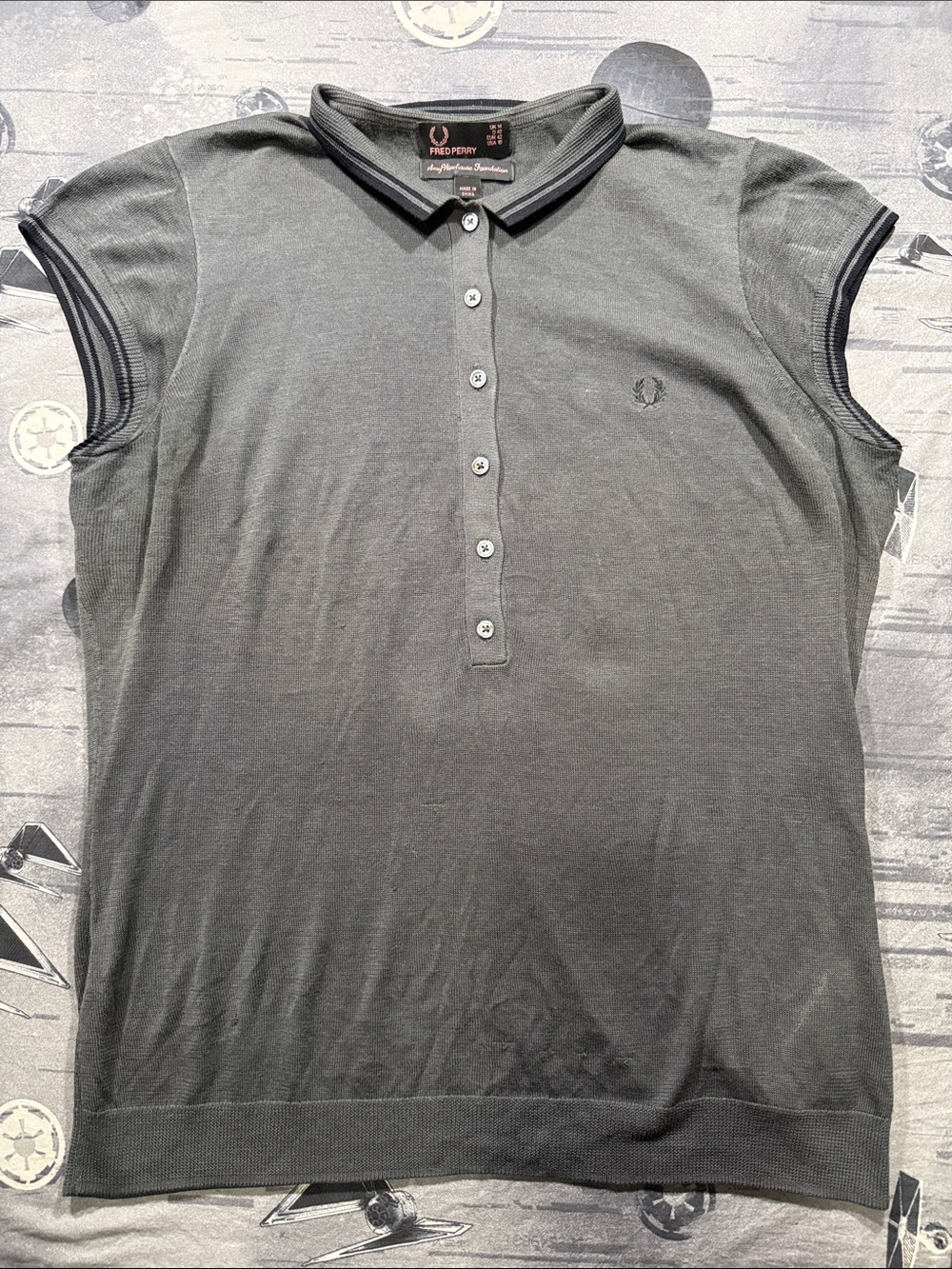 FRED PERRY AMY WINEHOUSE GREY SILK KNITTED POLO SZ UK 14 US 10